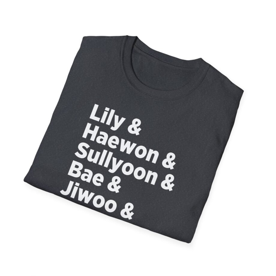 NMIXX Unisex Softstyle T-Shirt