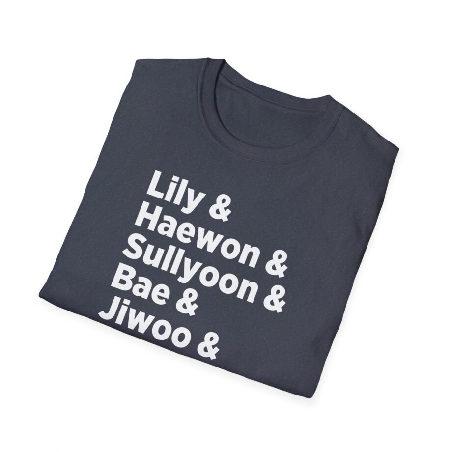 NMIXX Unisex Softstyle T-Shirt
