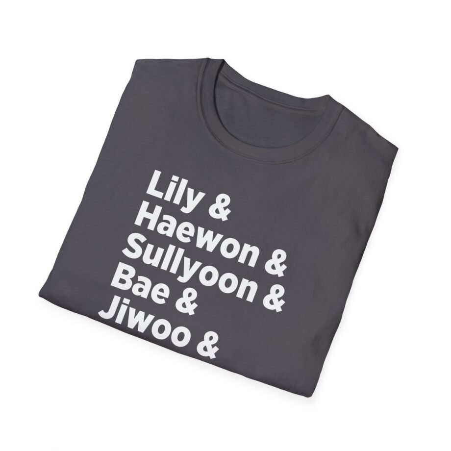 NMIXX Unisex Softstyle T-Shirt