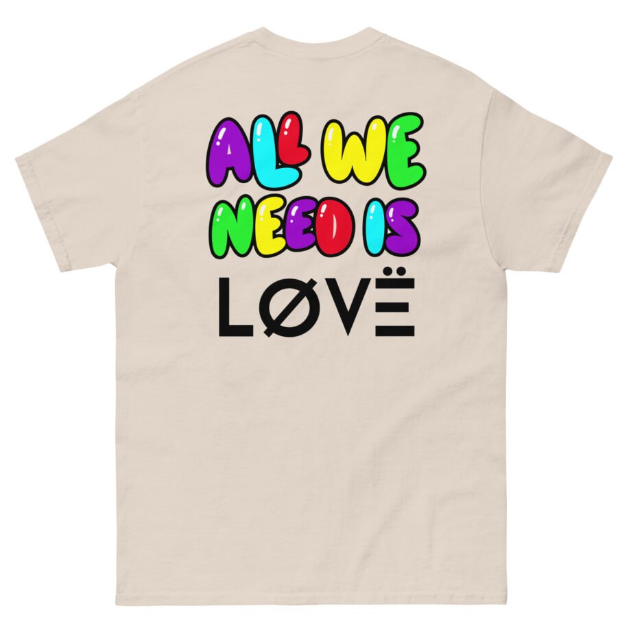 Aaron Carter All we need is LØVË Unisex classic tee